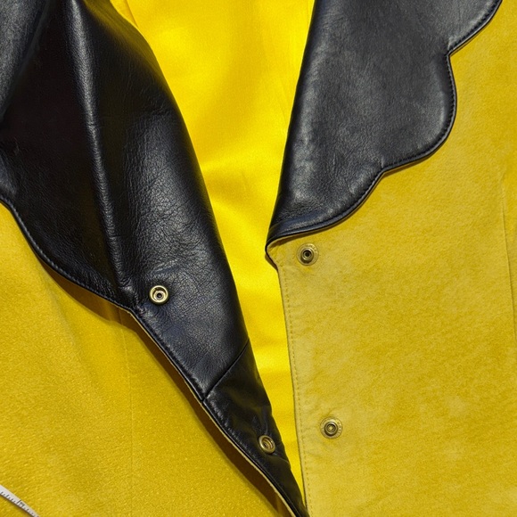 Vintage “Danier Leather” Skirt / Blazer Set - Picture 15 of 16